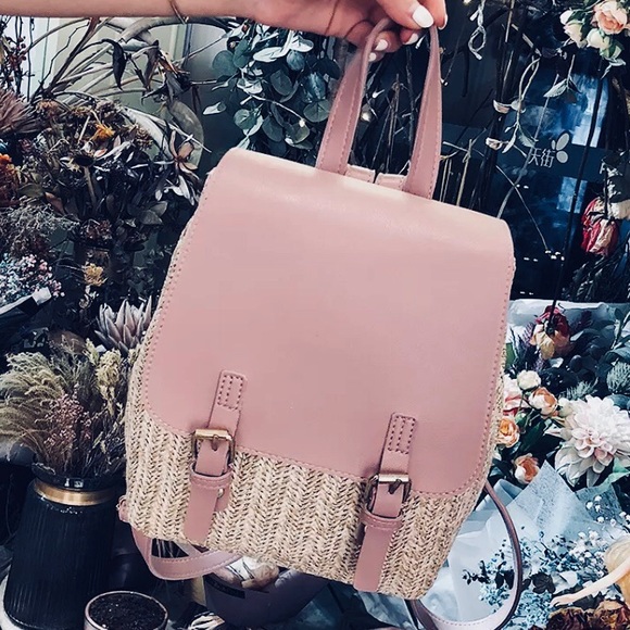 Just In! 🆕 TULUM Straw Weave Backpack - Picture 2 of 8